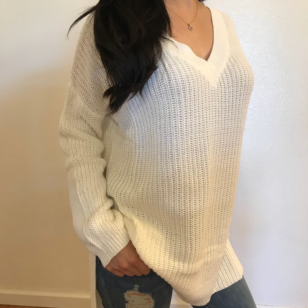 •LAST ONE• Ivory High Low Knit Sweater - Picture 4 of 8